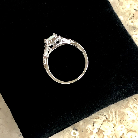 NWT Opal and CZ Crisscross Silver Ring - sizes 6, 7, 8 - Picture 7 of 7
